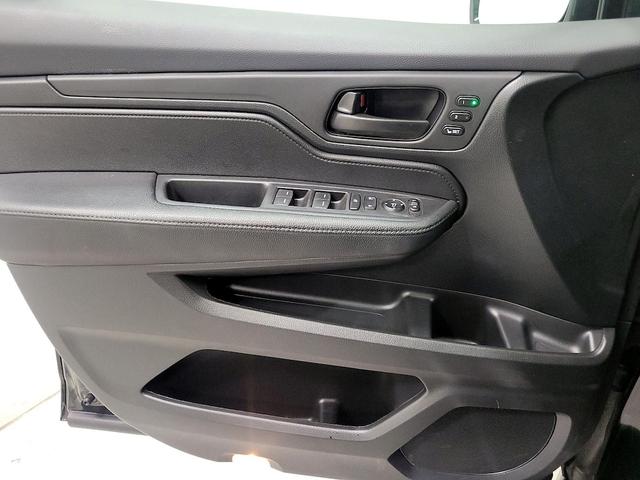 Photo of 2023 Black Honda Odyssey