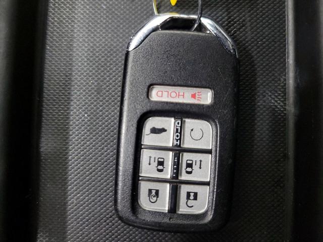 Photo of 2023 Black Honda Odyssey