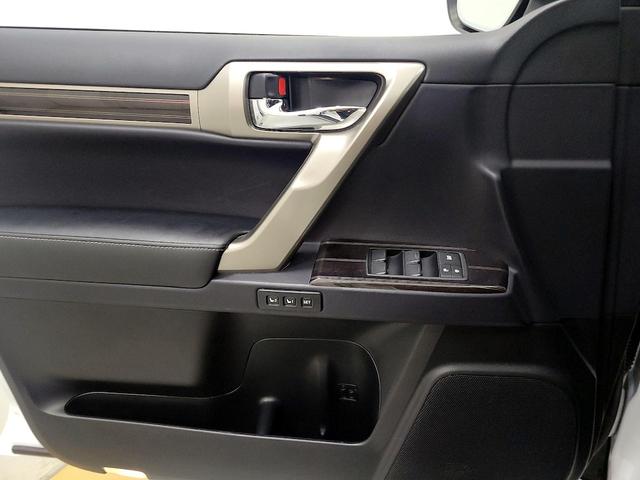Photo of 2021 White Lexus GX 460