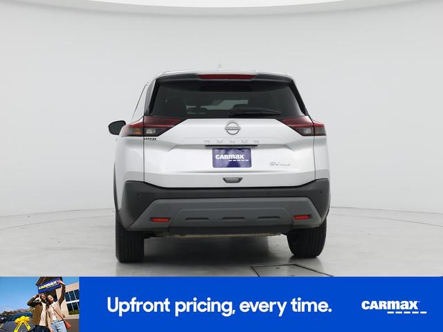 Photo of 2023 Silver Nissan Rogue