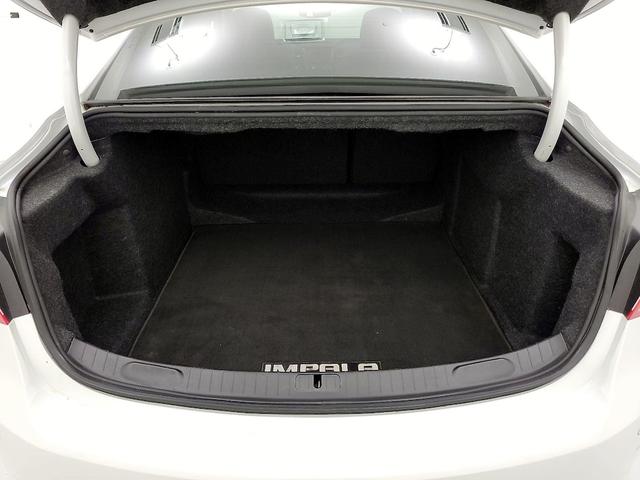 Photo of 2019 White Chevrolet Impala