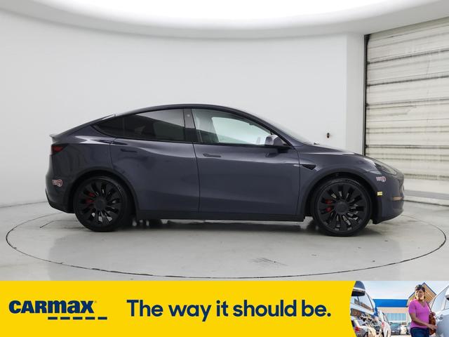 Photo of 2022 Gray Tesla Model Y