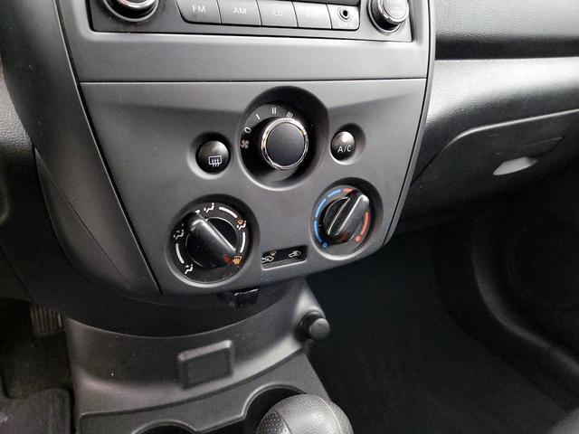 Photo of 2017 Gray Nissan Versa