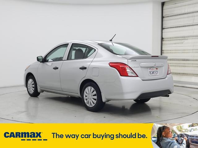 Photo of 2017 Gray Nissan Versa