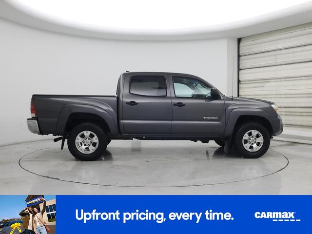 Photo of 2014 Gray Toyota Tacoma