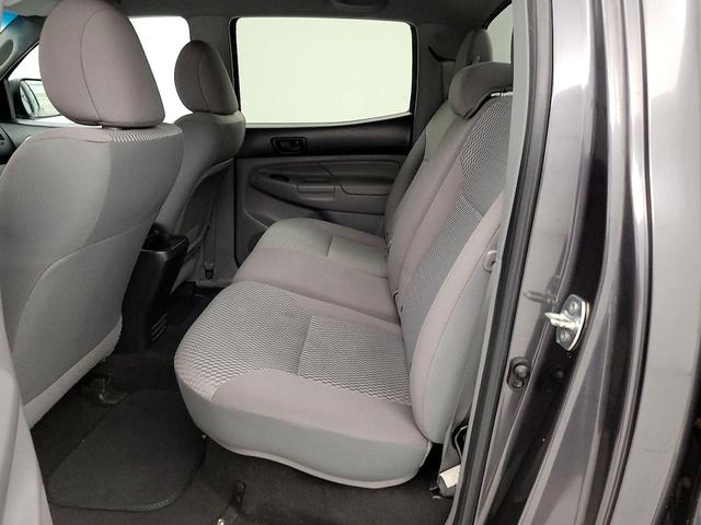 Photo of 2014 Gray Toyota Tacoma
