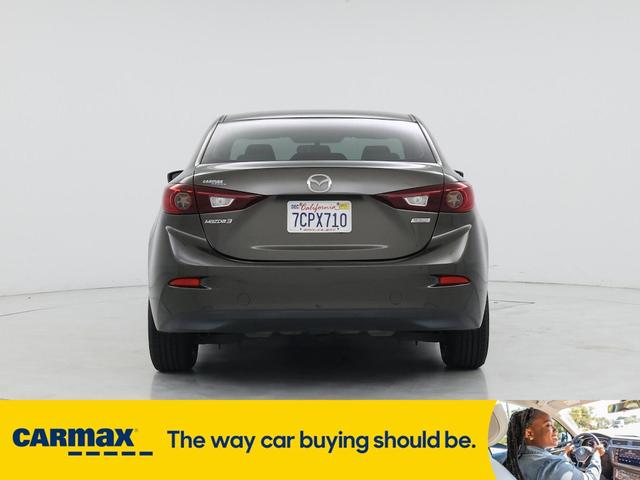 Photo of 2014 Brown Mazda Mazda3