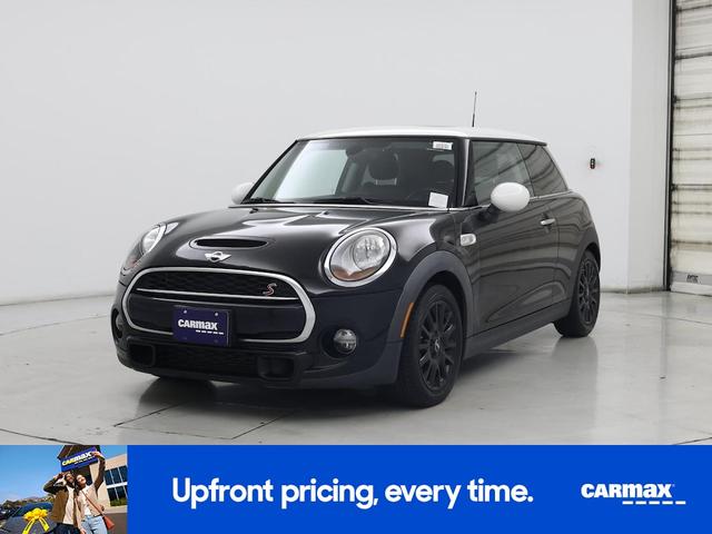 Photo of 2017 Black MINI Hardtop