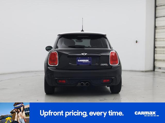 Photo of 2017 Black MINI Hardtop