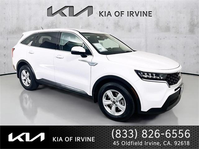 Photo of 2022 Glacial White Pearl Kia Sorento