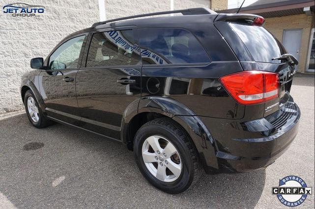 Photo of 2015 Pitch Black Clearcoat Dodge Journey