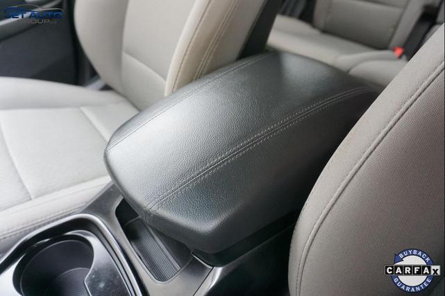 Photo of 2018 Sparkling Silver Hyundai Santa Fe Sport