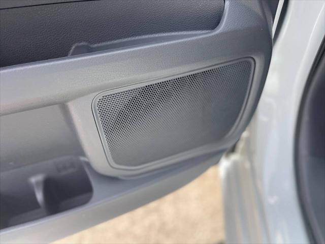 Photo of 2023 Wind Chill Pearl Toyota Sienna