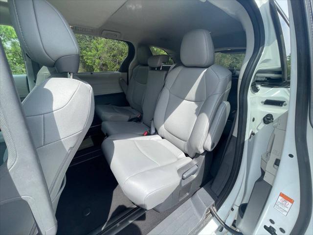 Photo of 2023 Wind Chill Pearl Toyota Sienna