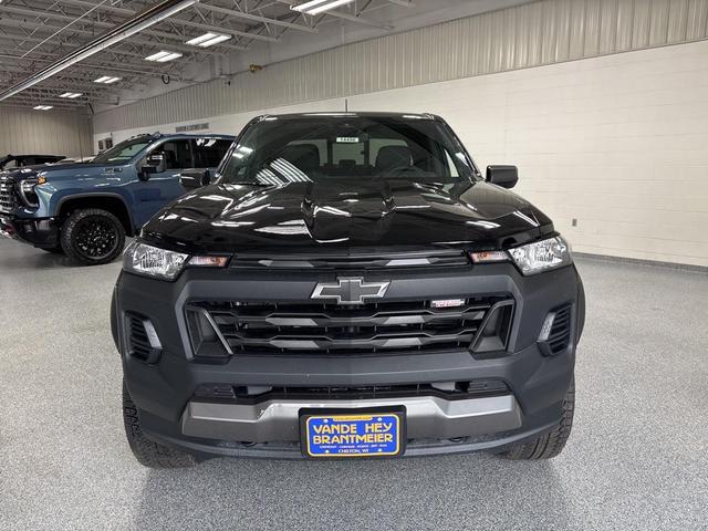 Photo of 2025 Black Chevrolet Colorado