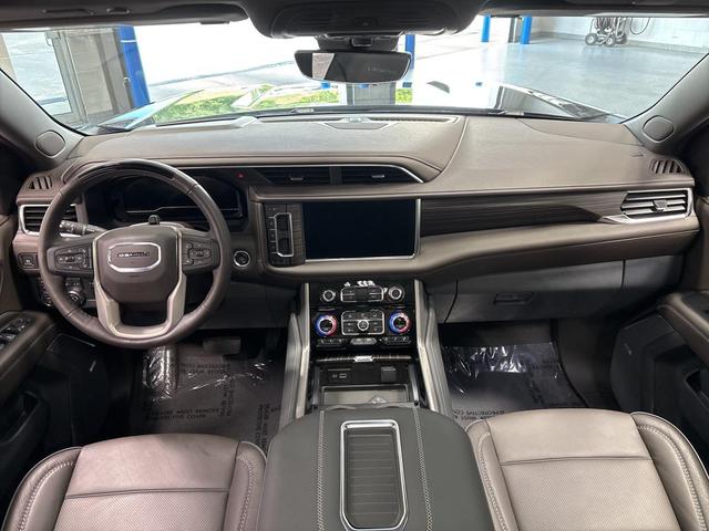Photo of 2024 Midnight Blue Metallic GMC Yukon XL