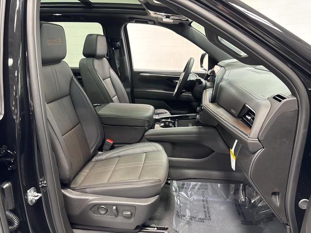 Photo of 2025 Black Chevrolet Suburban