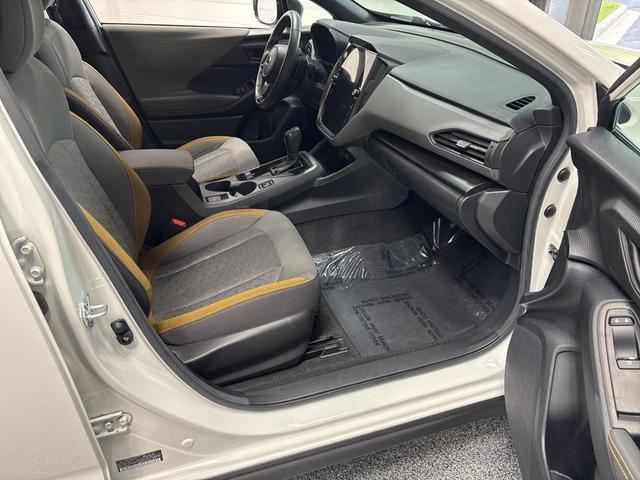 Photo of 2024 Crystal White Pearl Subaru Crosstrek