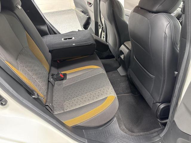 Photo of 2024 Crystal White Pearl Subaru Crosstrek