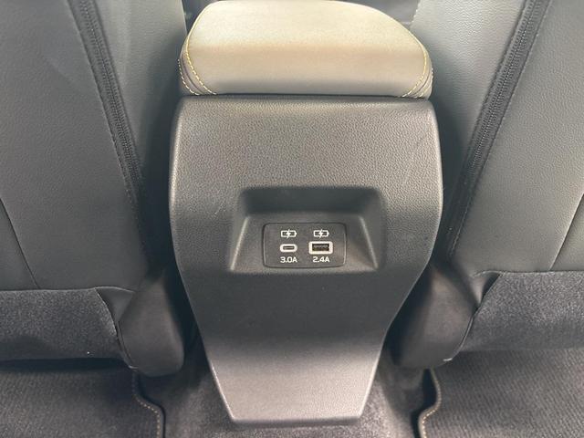 Photo of 2024 Crystal White Pearl Subaru Crosstrek