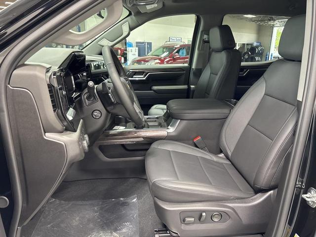 Photo of 2026 Black Chevrolet Silverado 1500