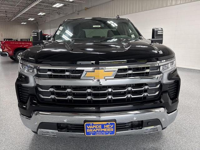 Photo of 2026 Black Chevrolet Silverado 1500