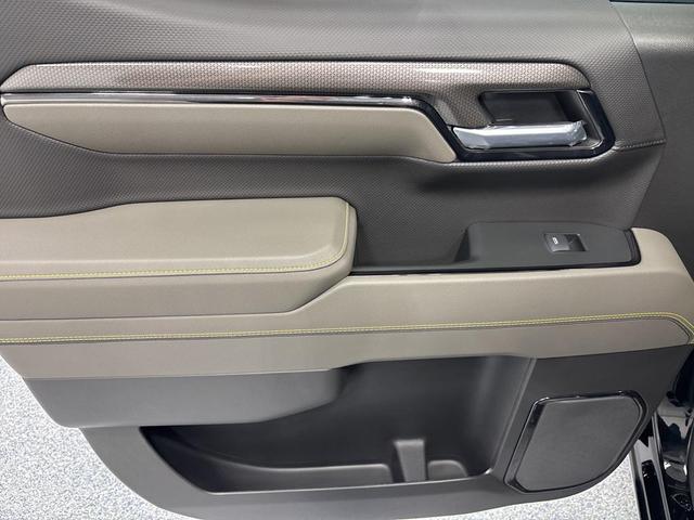Photo of 2024 Black Chevrolet Silverado 1500