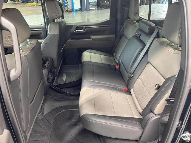 Photo of 2024 Black Chevrolet Silverado 1500