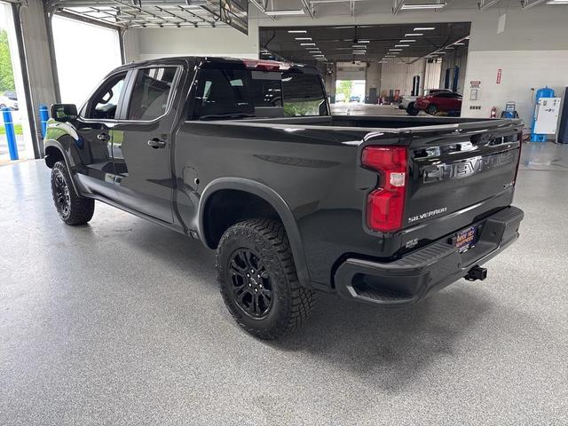 Photo of 2024 Black Chevrolet Silverado 1500