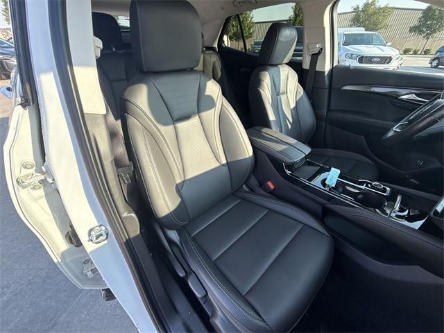 Photo of 2024 Summit White Buick Envision