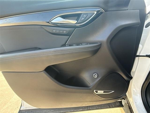 Photo of 2024 Summit White Buick Envision