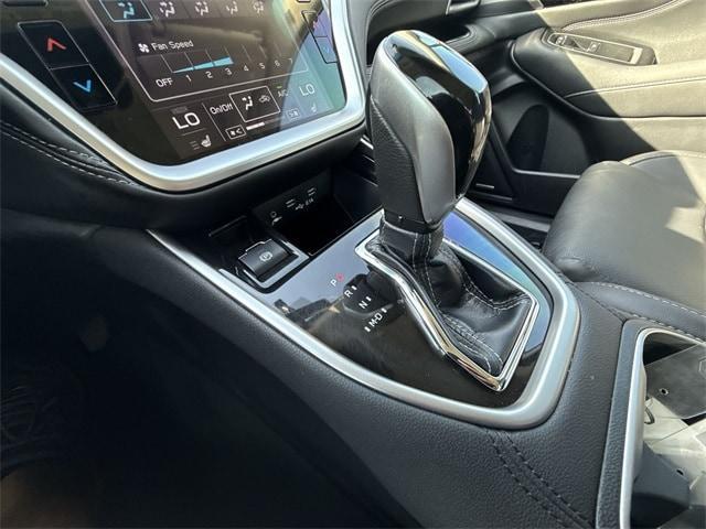 Photo of 2022 Crystal White Pearl Subaru Legacy