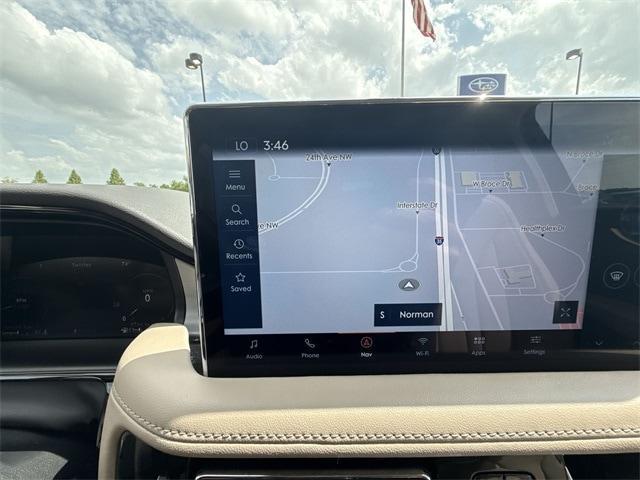 Photo of 2022 Metallic Lincoln Nautilus