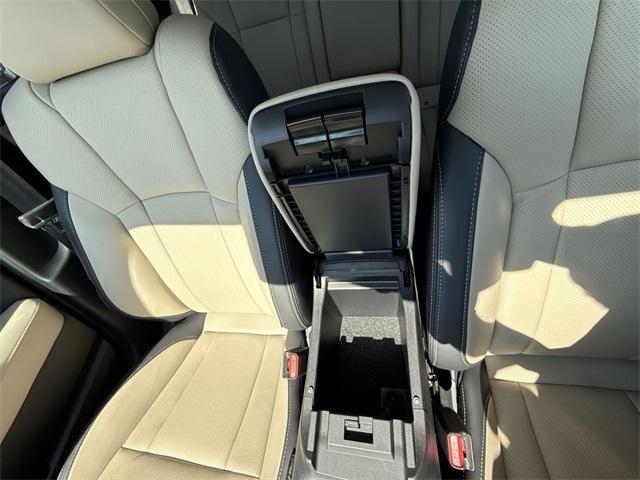 Photo of 2025 Crystal Black Silica Subaru Outback