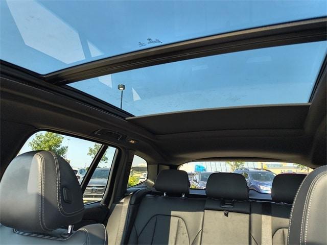 Photo of 2022 Alpine White BMW X3