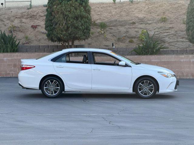 Photo of 2015 White Toyota Camry