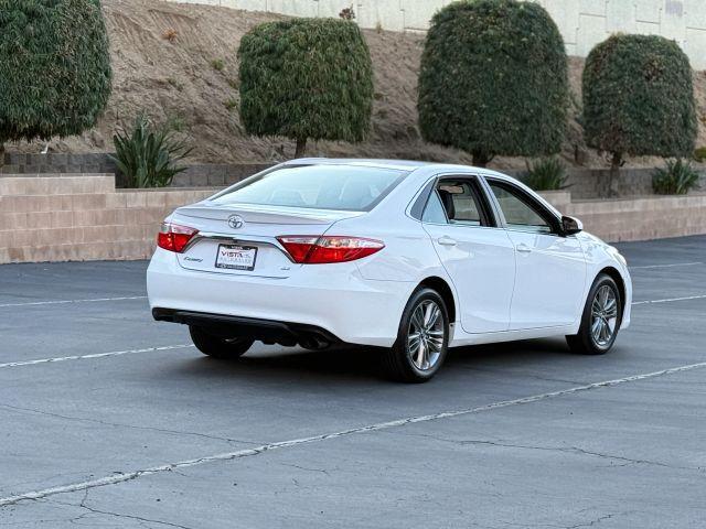 Photo of 2015 White Toyota Camry