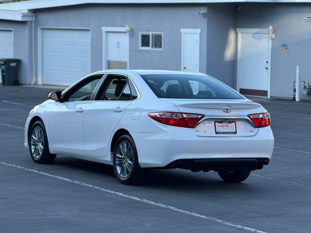 Photo of 2015 White Toyota Camry