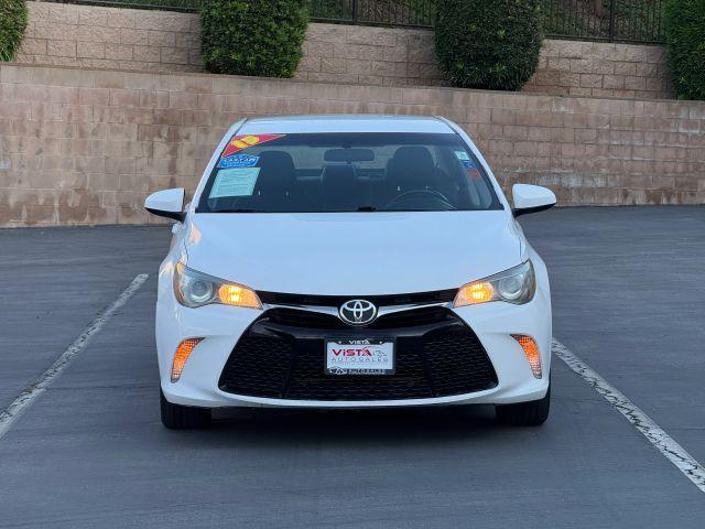 Photo of 2015 White Toyota Camry