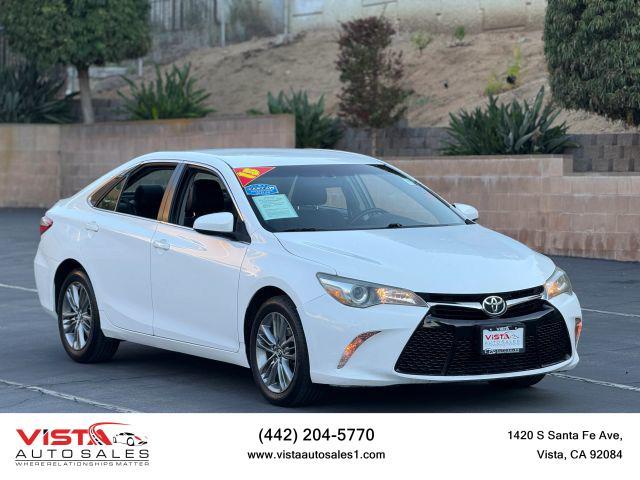 Photo of 2015 White Toyota Camry