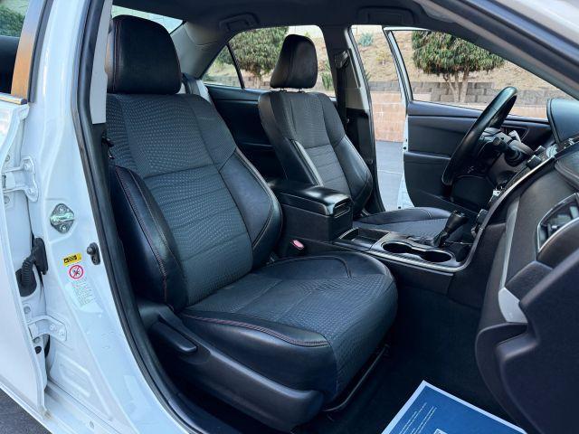 Photo of 2015 White Toyota Camry