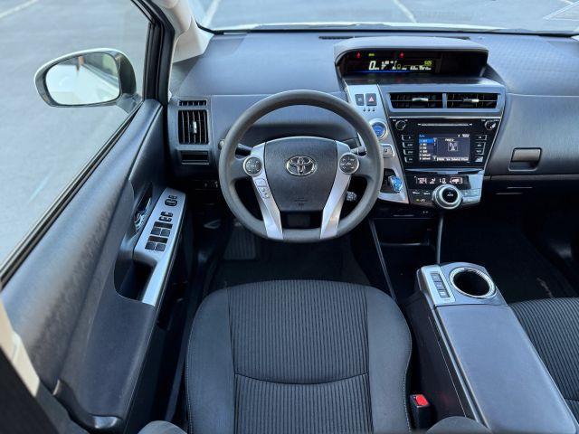 Photo of 2016 Pearl White Toyota Prius v