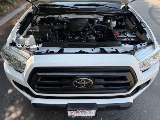 Photo of 2021 White Toyota Tacoma
