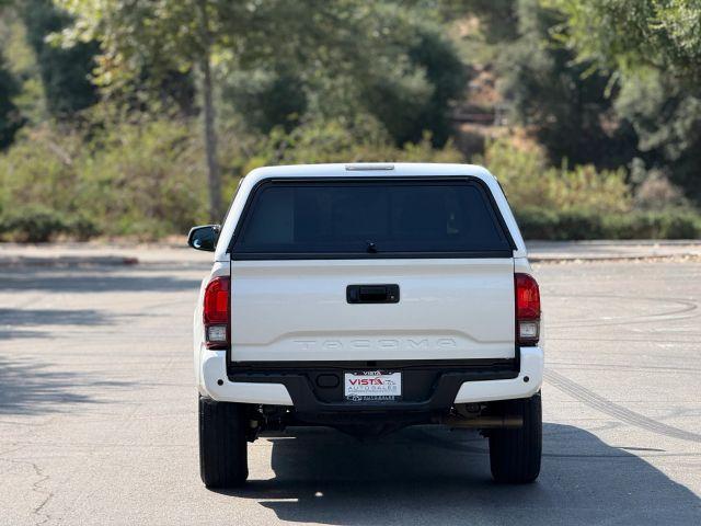 Photo of 2021 White Toyota Tacoma