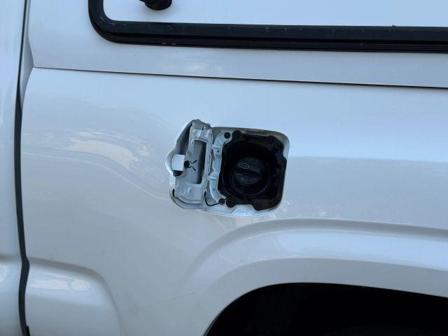 Photo of 2021 White Toyota Tacoma