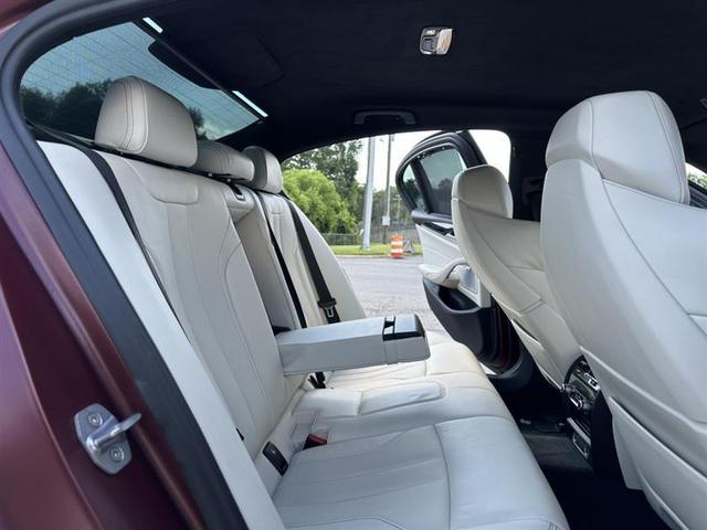 Photo of 2018 Burgundy BMW M5