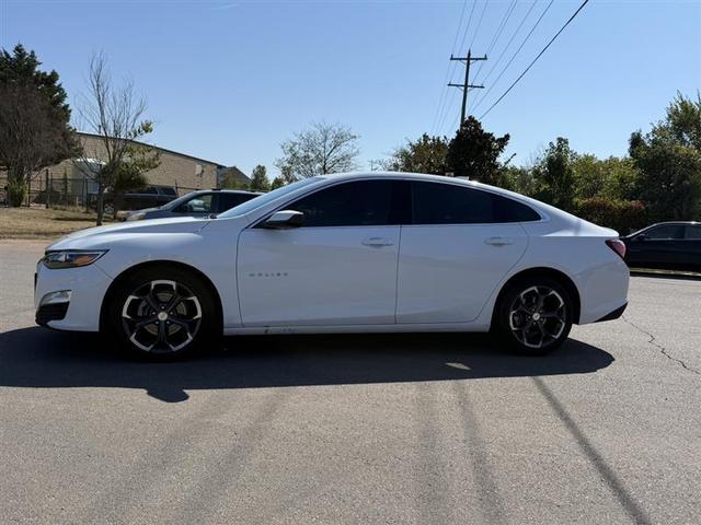 Photo of 2022 Summit White Chevrolet Malibu