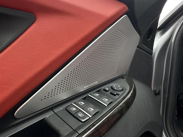 Photo of 2018 Space Gray Metallic BMW M6