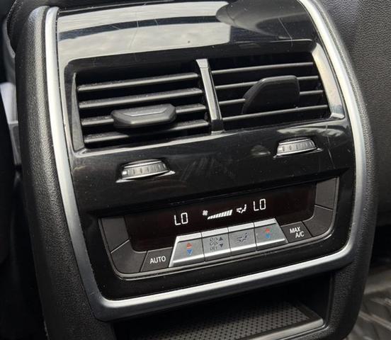 Photo of 2019 Phytonic Blue Metallic BMW X5