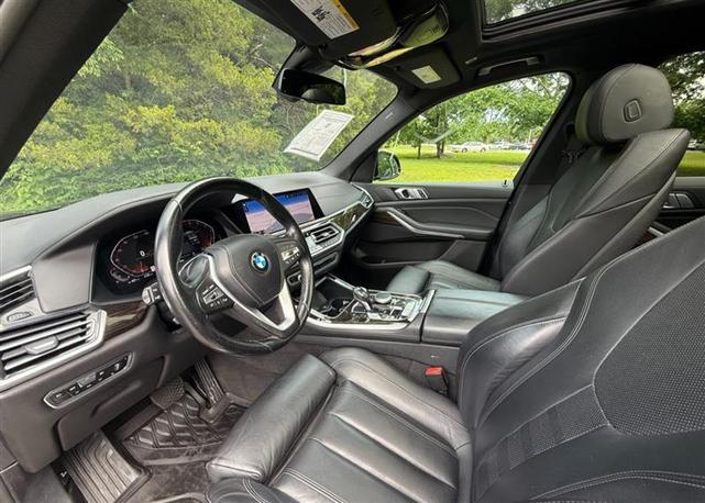 Photo of 2019 Phytonic Blue Metallic BMW X5